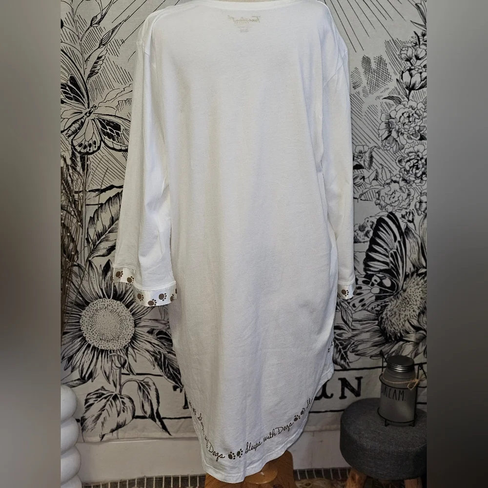 Like New Faceplant Dreams 100% Cotton 'Sleeps With Dogs' Night Shirt OSFM - Picture 7 of 10